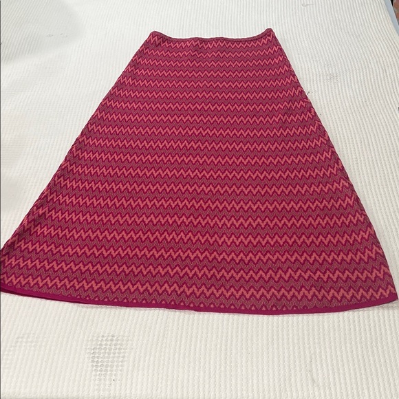 Zara Pink and Purple Zigzag A-Line Skirt sz L midi - Picture 2 of 9